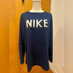 Nike Women’s Crewneck Sweatshirt | Navy Blue | Large | Cozy Fleece
